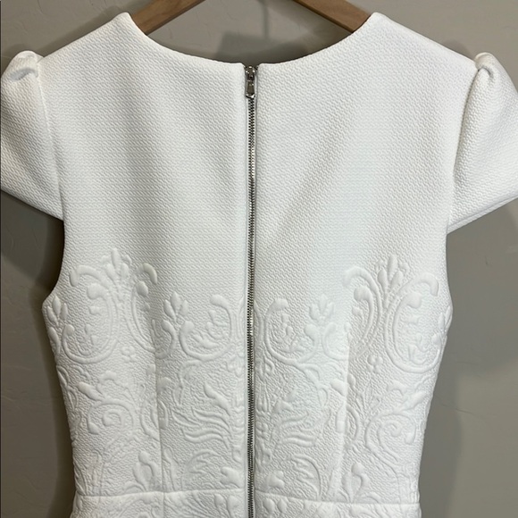 Betsey Johnson Dress Vintage Embossed Wedding White Fitted Reception Y2K Bodycon - Picture 6 of 14